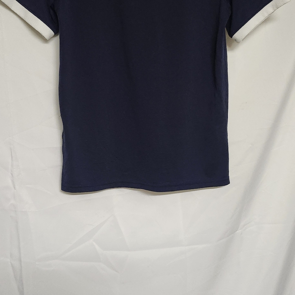 Under Armour Blue and White Short Sleeve Tees - Picture 4 of 5